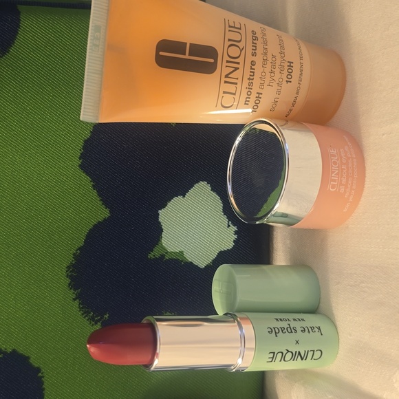 Clinique & Kate Spade Green and Blue Cosmetic Bag Set - Picture 4 of 9